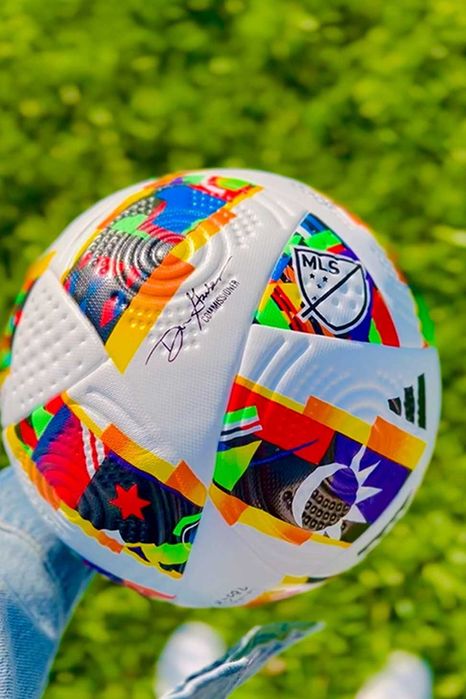 М'яч по передовій технології якосний футбольний м’яч термополіуретан