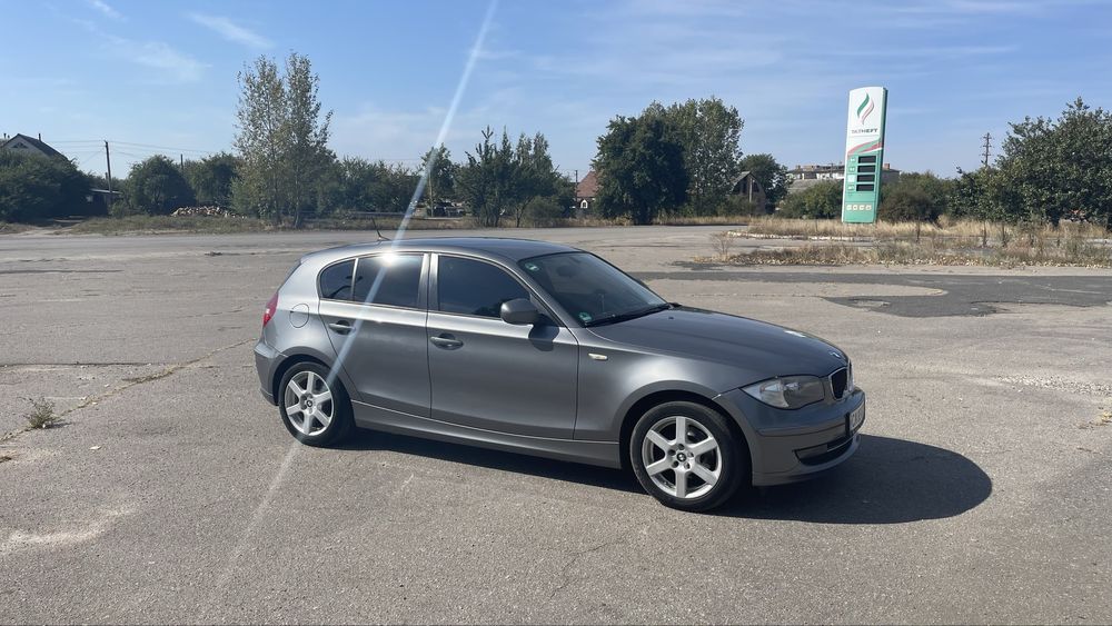 BMW 1 series 2.0 бензин