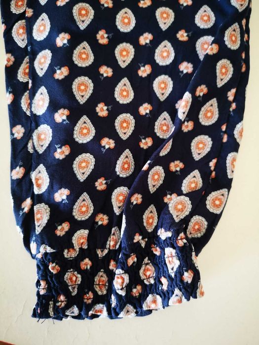 Calças tecido leve - cintura com elástico - Azul escuro e flores - 8A