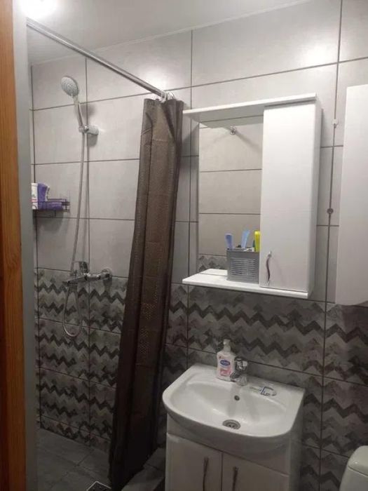 Продам гостинку со своим санузлом метро Барабашова