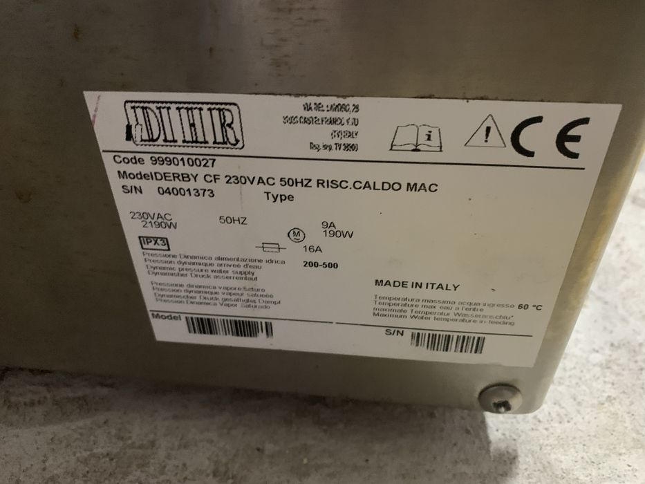 Maquina de lavar chavenas industrial Avariada