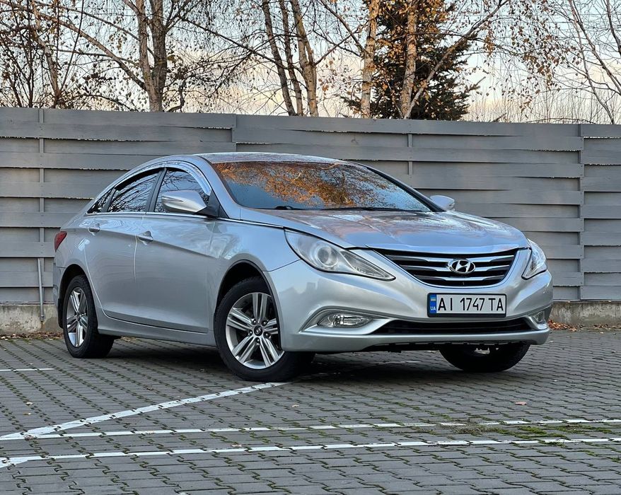 Hyundai Sonata YF
