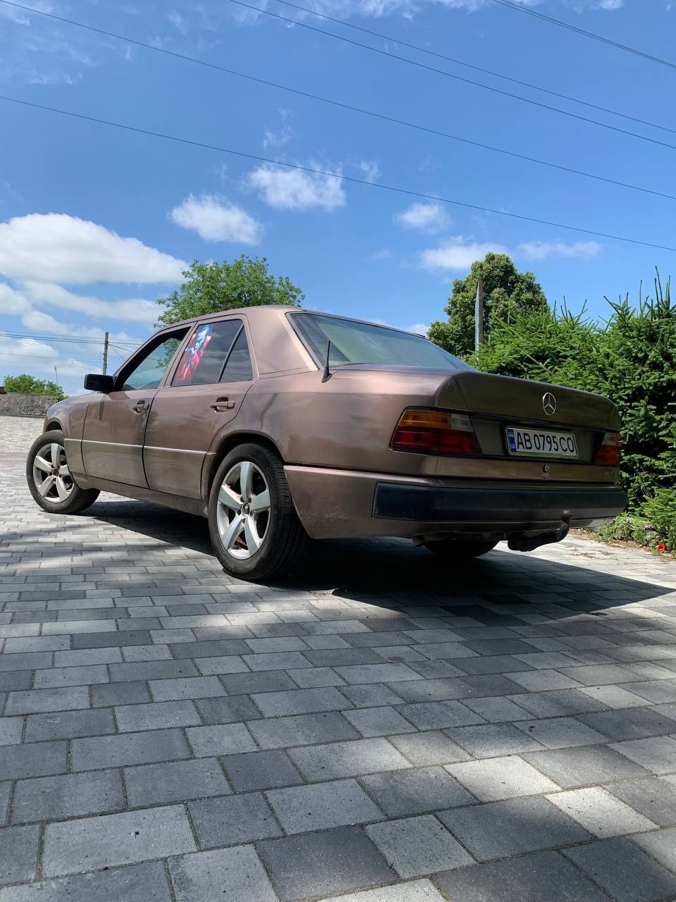 Мерседес W 124 1989