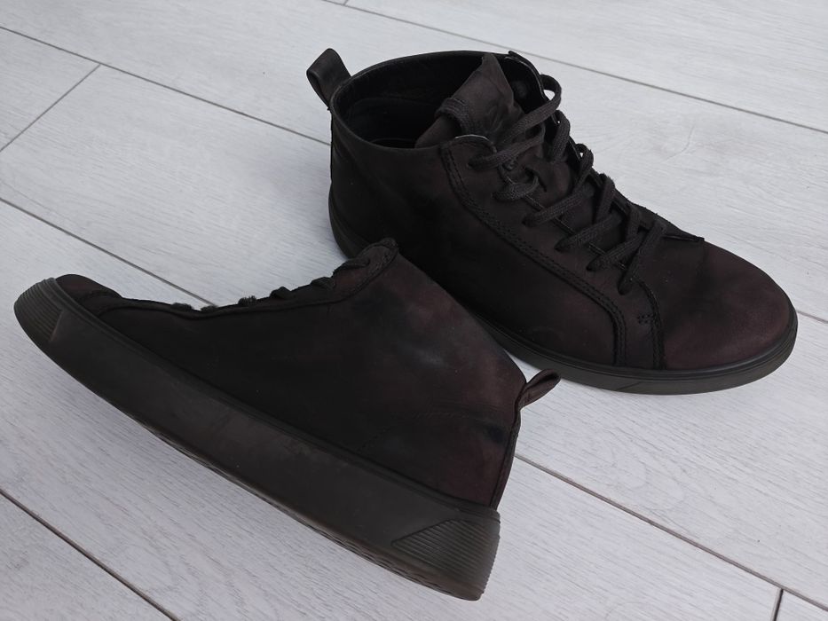 Продам взуття ecco