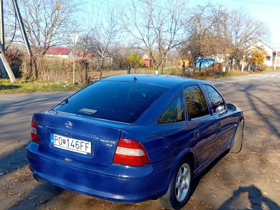Опель вектра б 1.8 не розмитнений