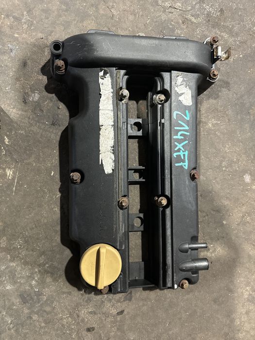 Pokrywa zaworów opel corsa d 1.2 1.4 benzyna