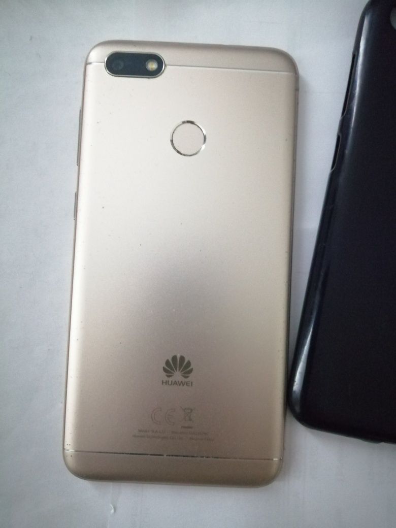 Телефон Huawei SLA-L22