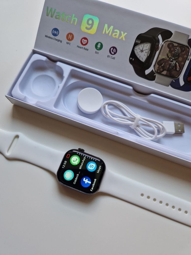 Smartwatch bialy