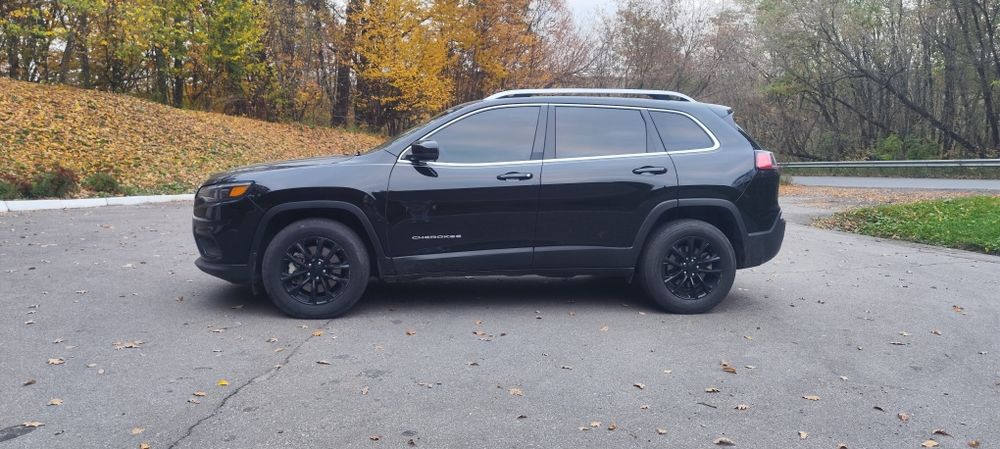 Продам Jeep Cherokee Лубни