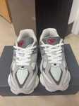 buty_New Balance_9060_Rain Cloud_ Grey_Espadryle R.44