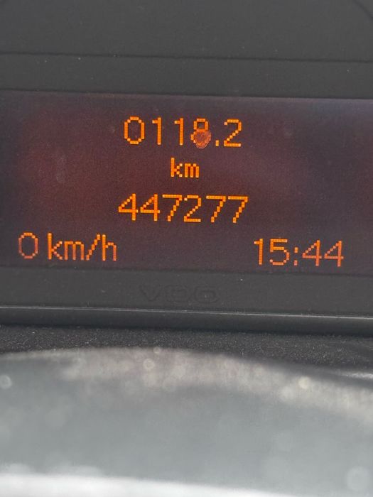 Mercedes C220 impecavel de mecanica, estofos em couro impecaveis