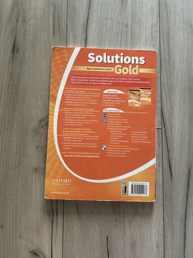 Solutions Gold Upper-Intermediate Workbook