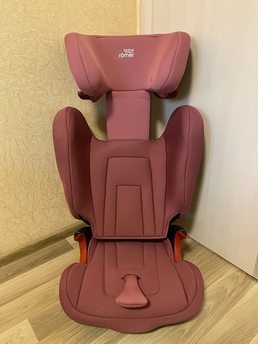 Автокресло-Бустер Britax-Romer Kidfix 2 R с 3 до 12 лет