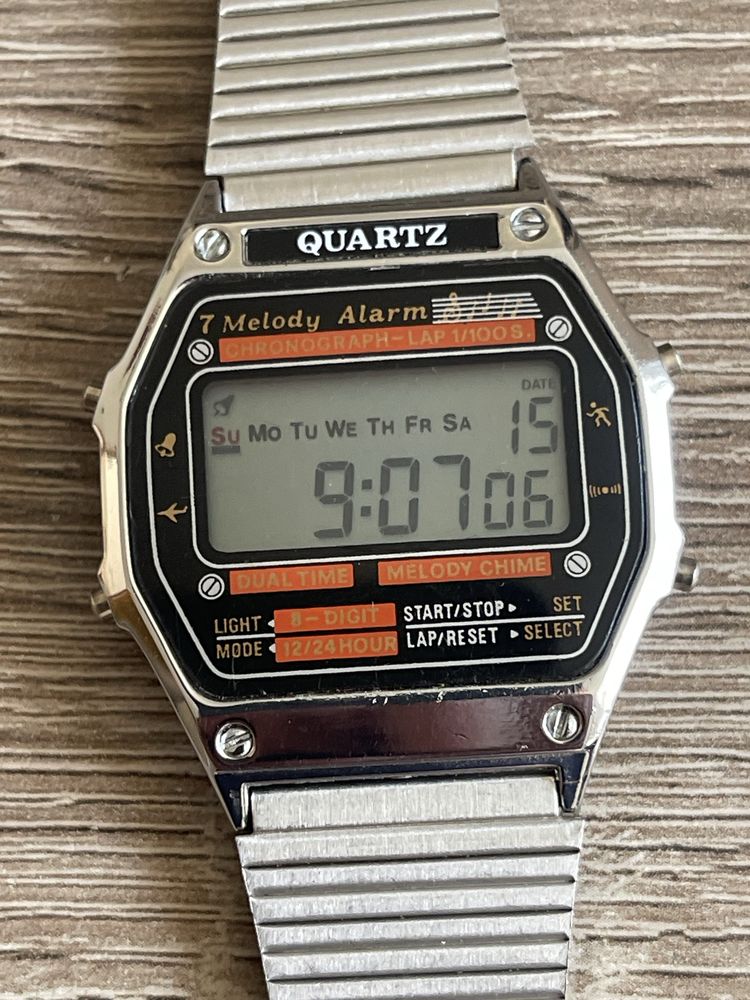 Zegarek Quartz 7 melody stan idealny