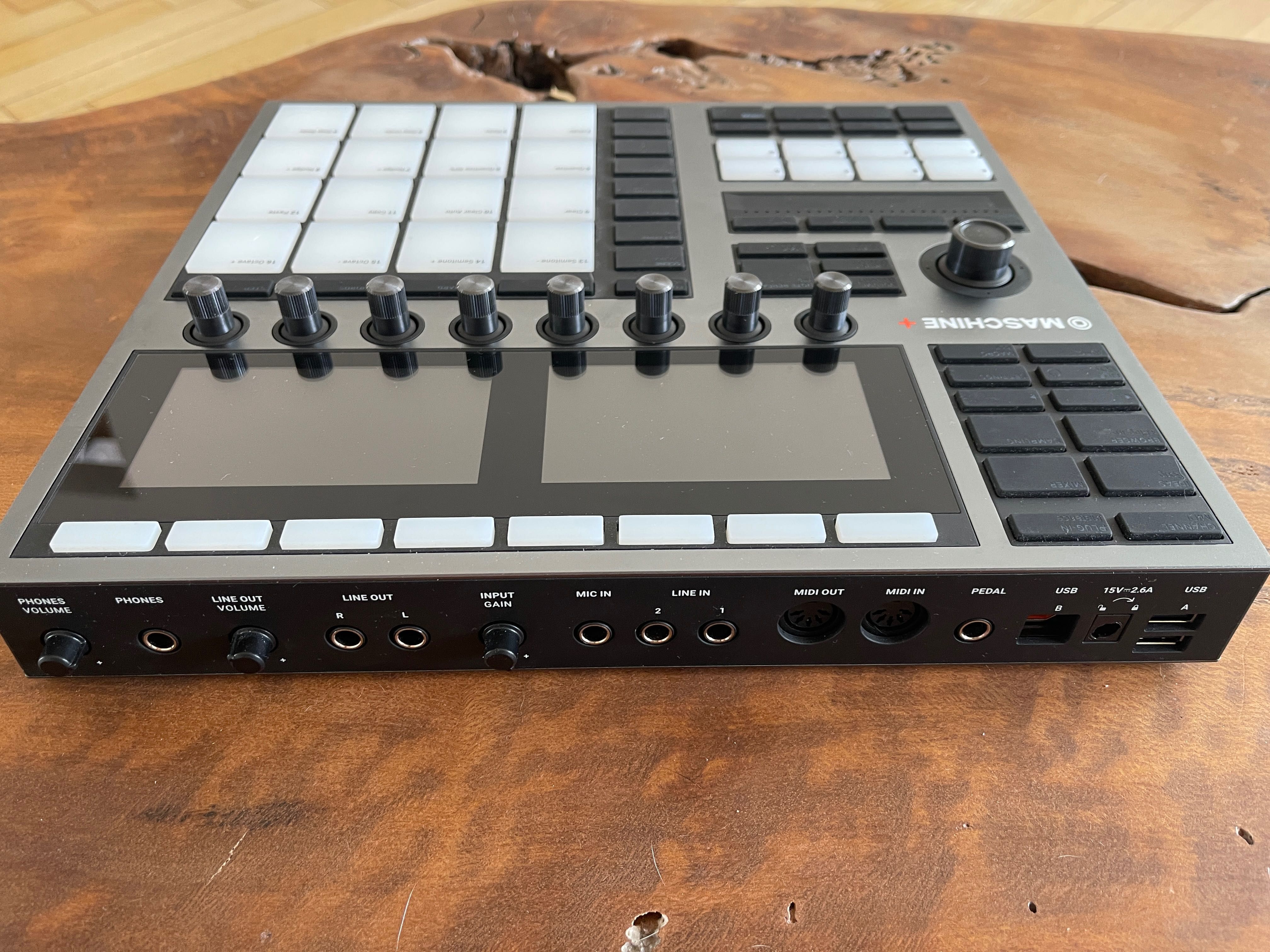 Native Instruments Maschine+ PLUS