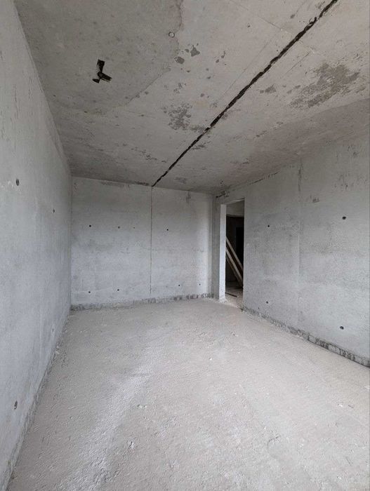 Одно кімнатна  квартира  у готовому  будинку