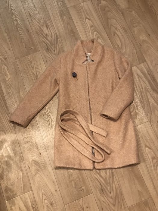 Пальто демисезонное размер s розовое пудреное куртка плащ парка