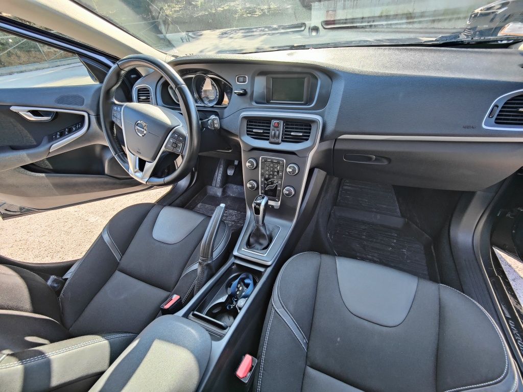 Volvo V40 d3 Momentum