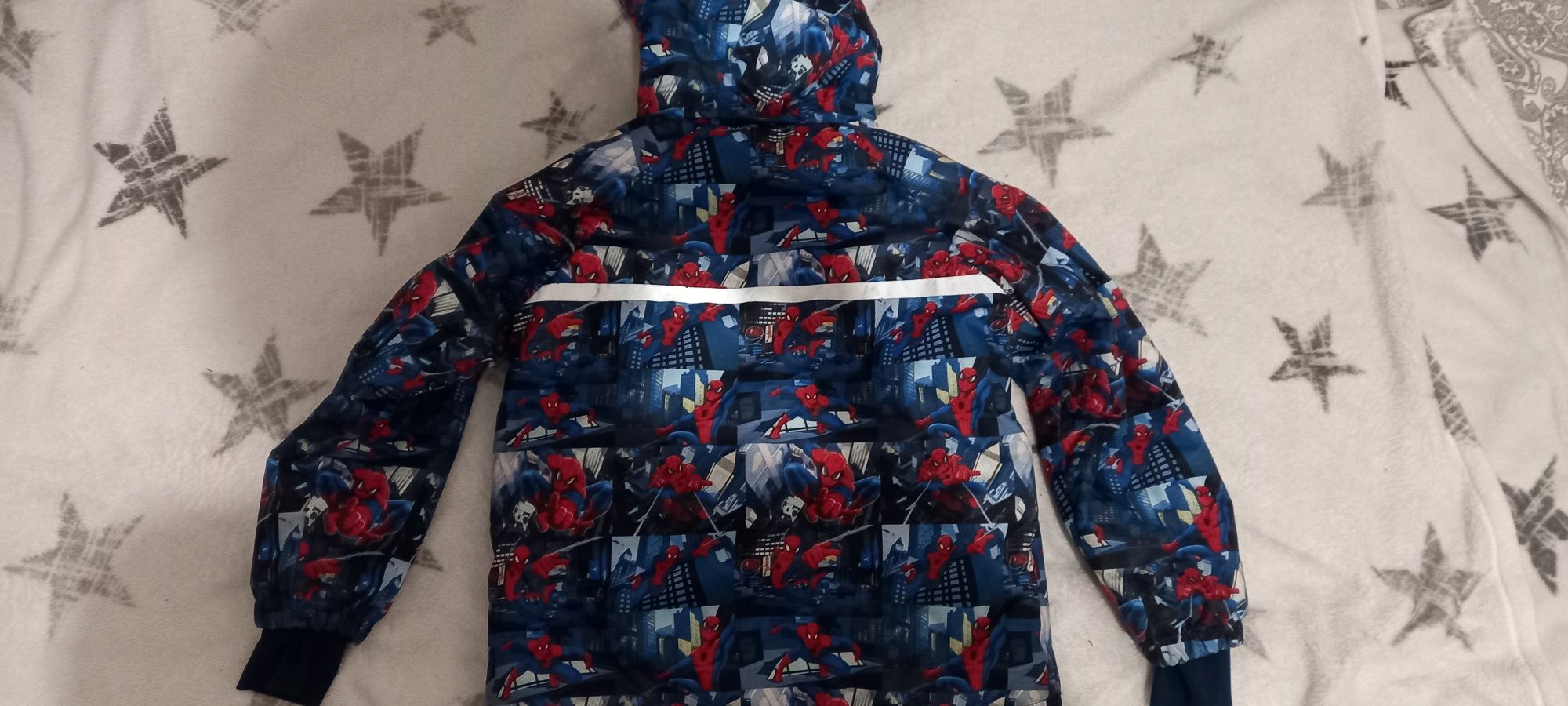 Kurtka zimowa 128 h&m 7-8lat Spider-Man dla chłopca