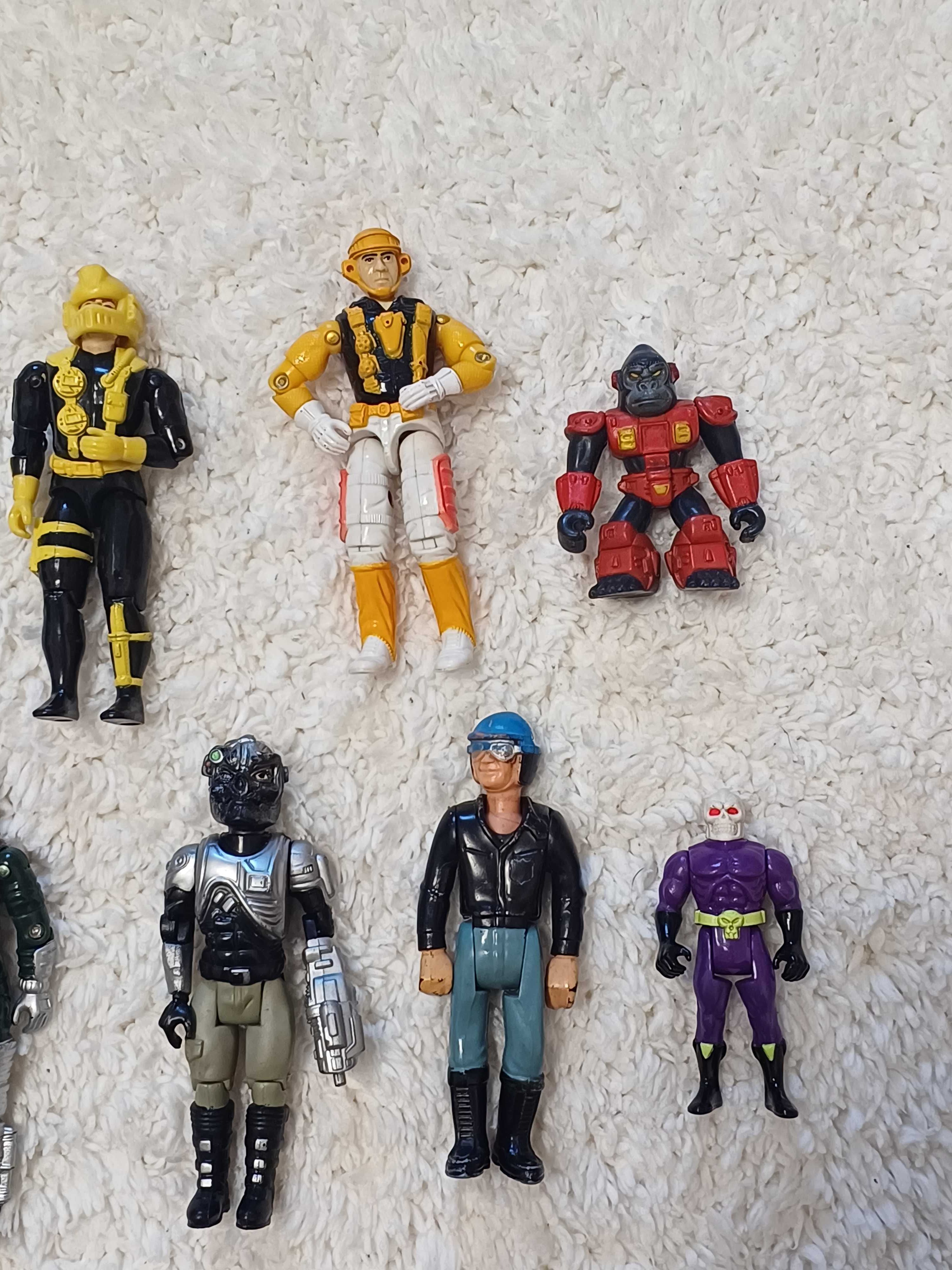 Вінтажні фігурки. Joe Black Red Raven Gorilla Battle Beasts