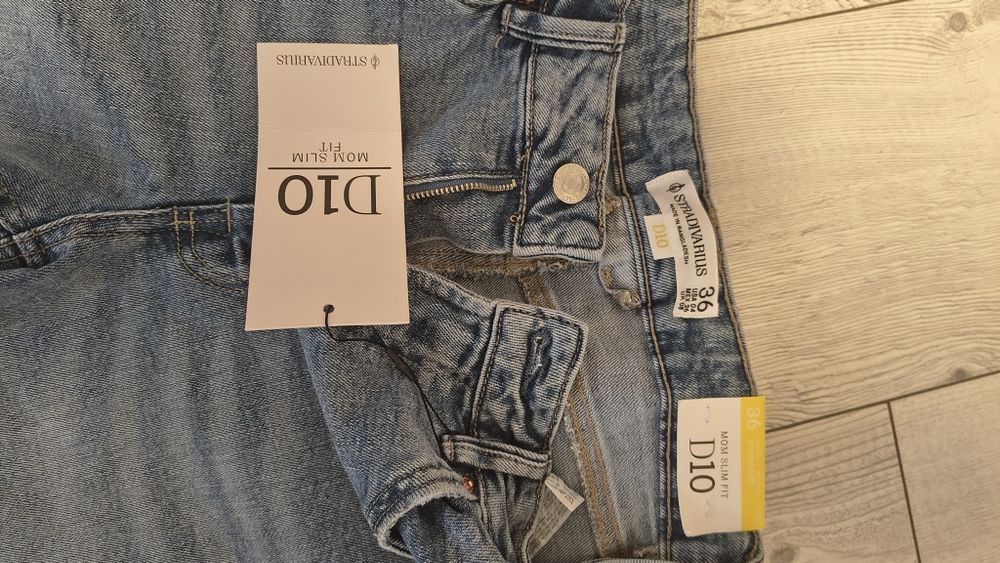 Jeansy spodnie damskie Mom Slim fit Stradivarius 36