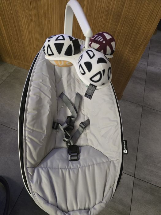 Заколихуючий центр 4Moms