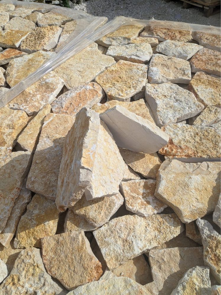 Pedra rustica/ lage rustica