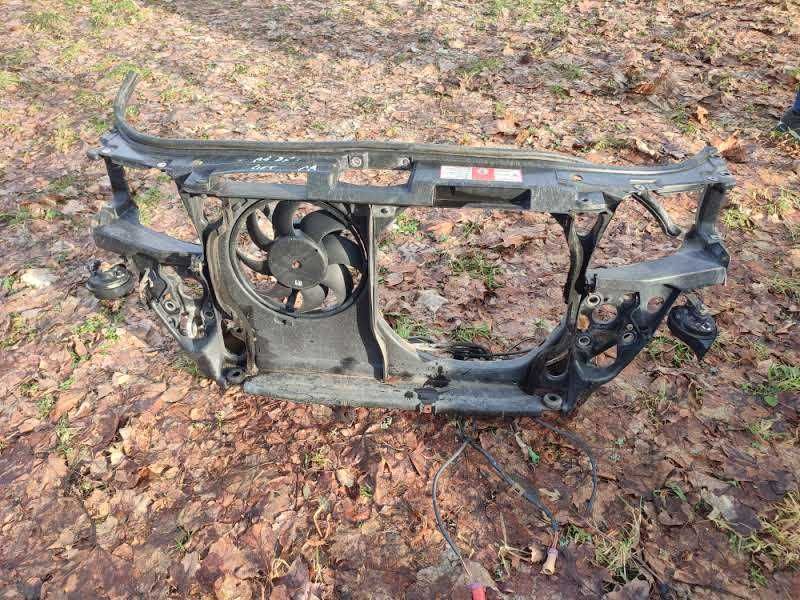 Pas przedni czołówka Audi A4 B5 Lift 1.9