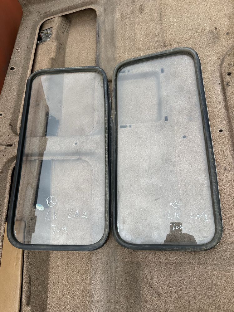 Стекло в кабину заднее Mercedes LK LN2 709 711 714 809 811 814 917