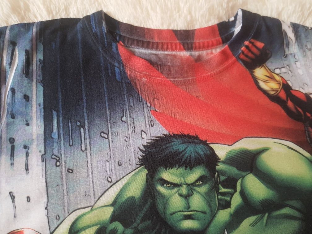 T-shirt Avengers dla nastolatka