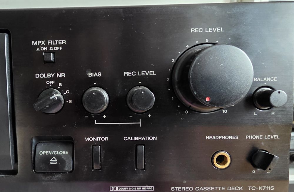 Magnetofon sony tc k711s