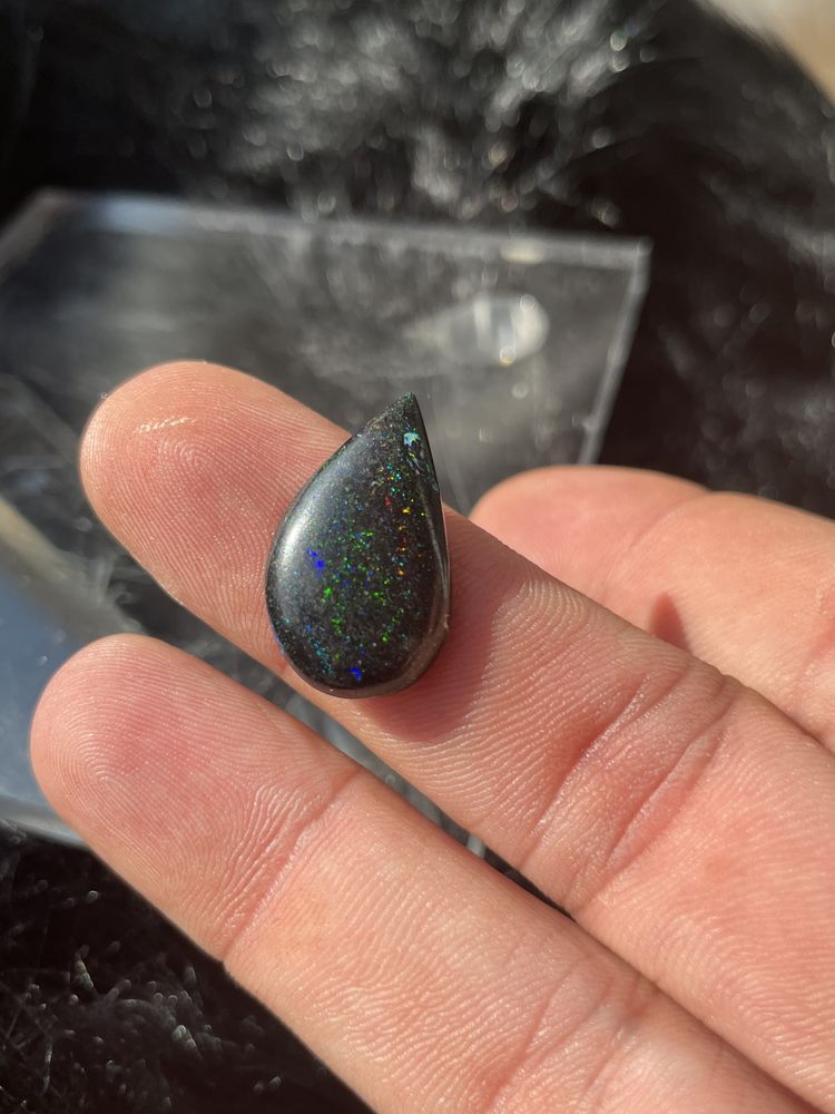 Opal Andamoka  7,7 Ct