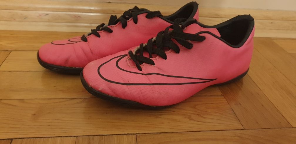 NIKE MERCURIAL VICTORY V IC JUNIOR , halówki groszki rozmiar 37,5