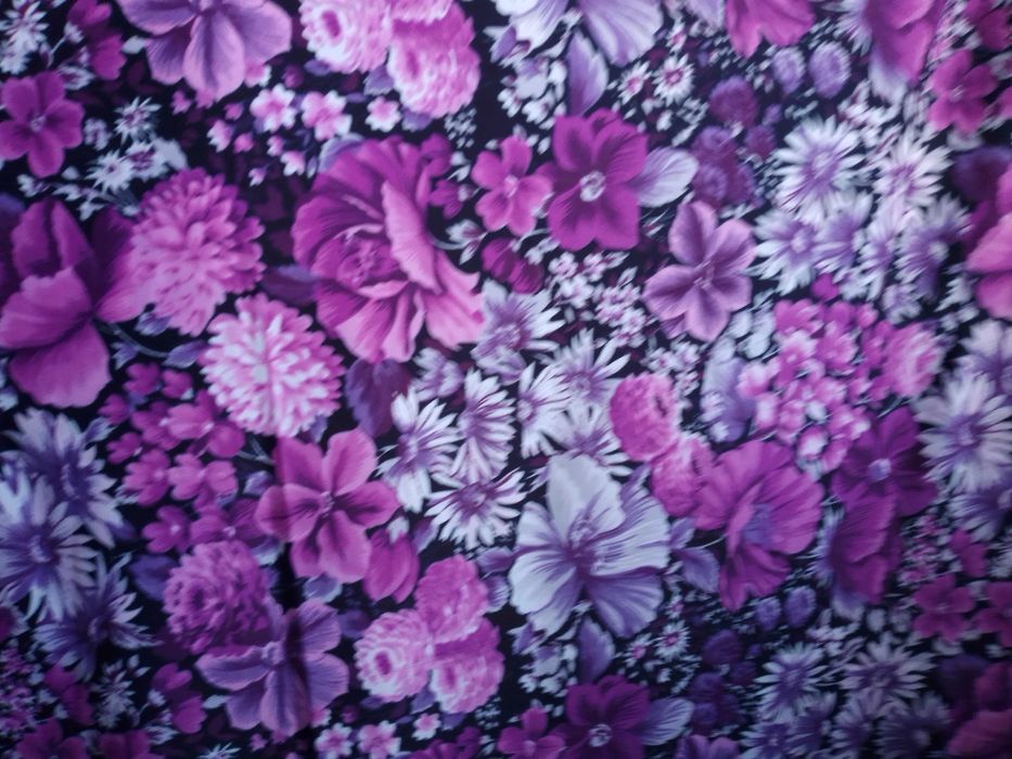 Ткани различные   .Есть  пальтовые,,портьерные.велюровые .