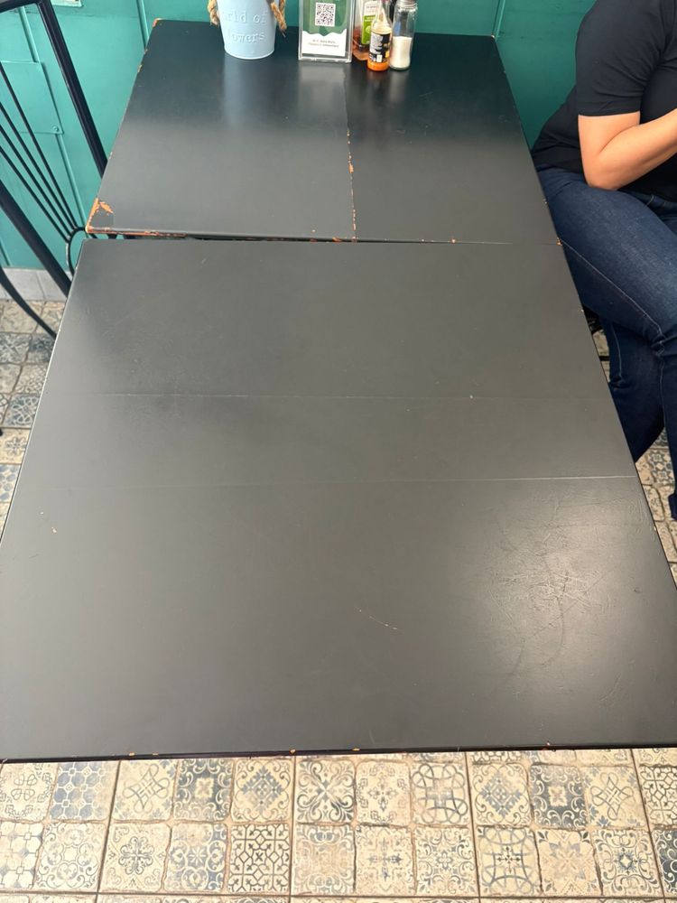 Jogo de Mesa com cadeira