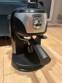 Ekspres korbowy DeLonghi