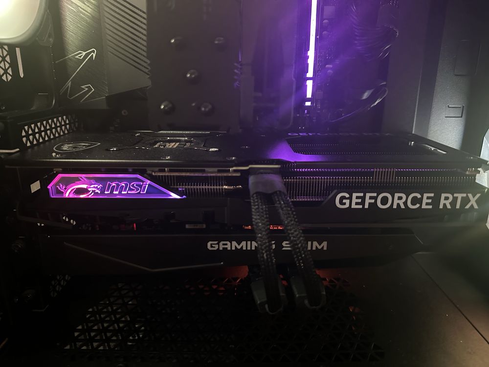 Відеокарта GEFORCE  RTX 4070SUPER Slim 128GB