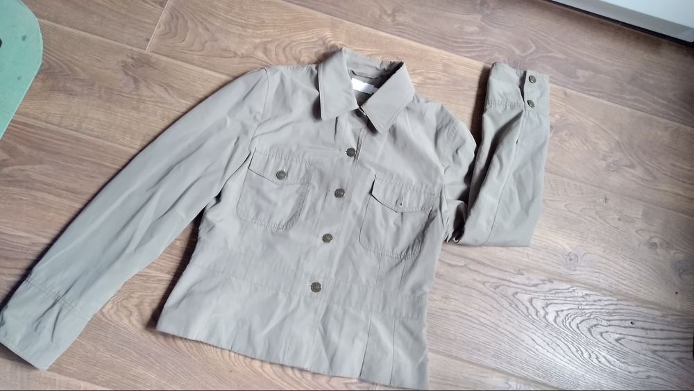 Коттоновая куртка ветровка пиджак жакет на девочку М