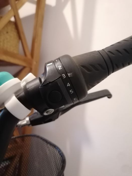 Bicicleta Urbana/ Pasteleira com Acessórios