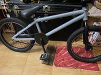 Vendo bmx negociável