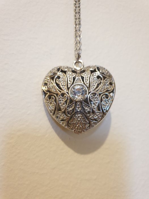 Masywny wisior-serce