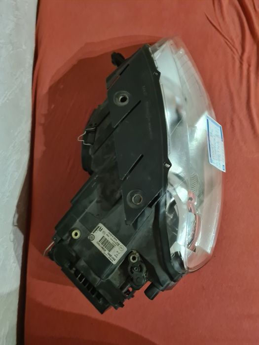 Lampa przód przednia prawa VW Passat B6 Bi-xenon skrętna