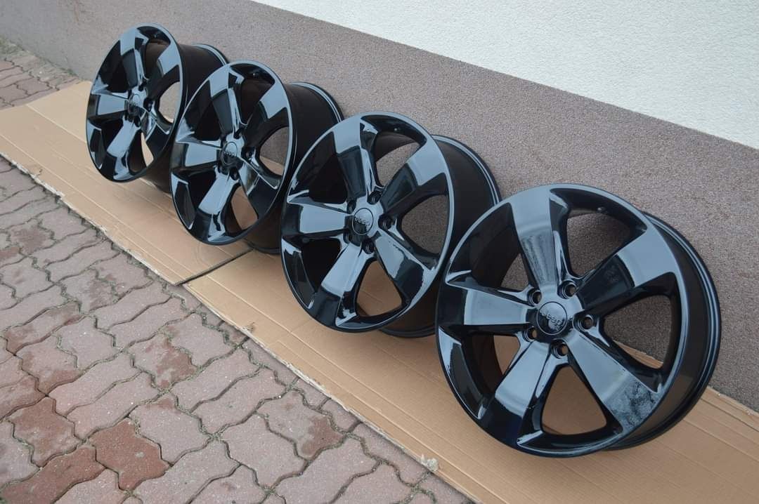 Czarne Felgi MOPAR 5x127 20" 8J Jeep Grand Cherokee WK2 Dodge Durango