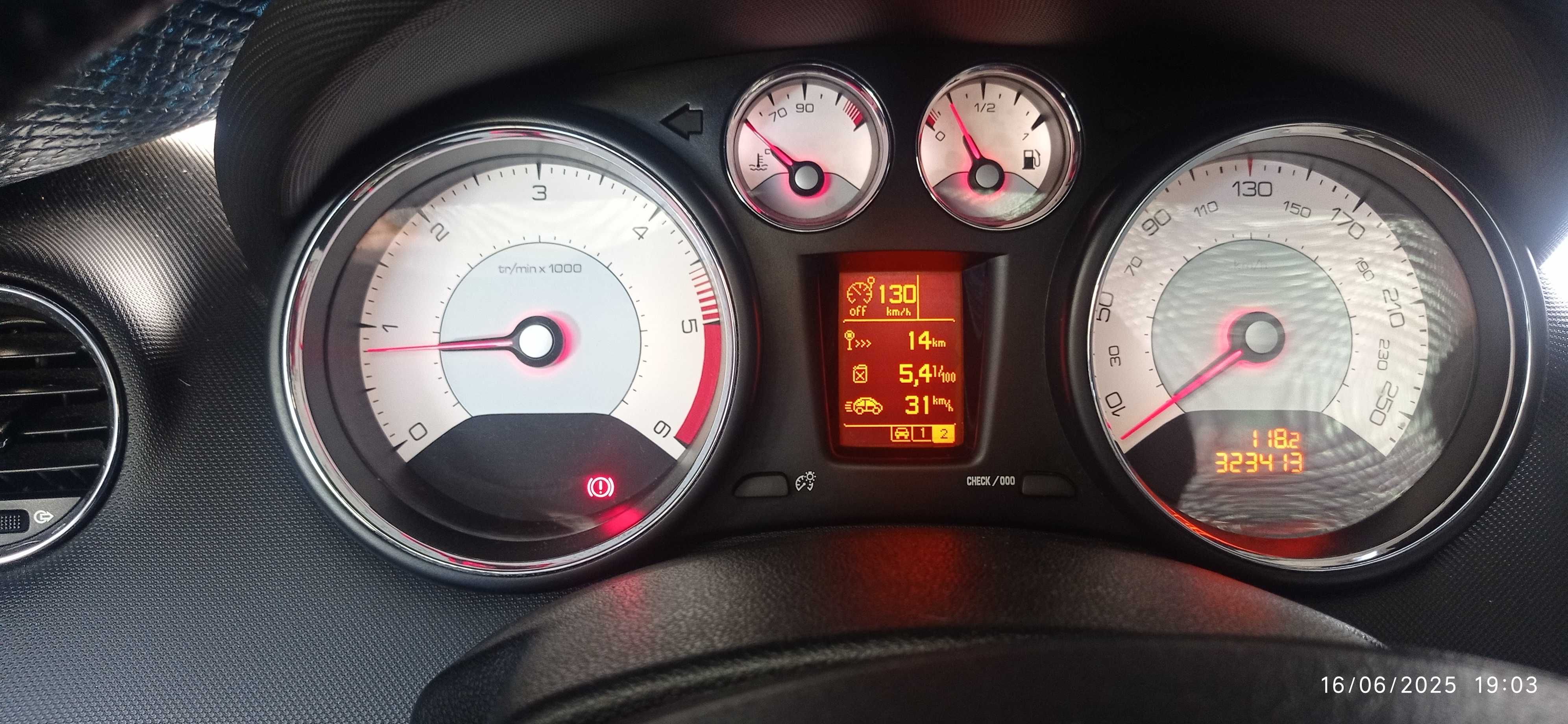 Peugeot 308 SW 1.6 HDi SE Navteq - OTIMO ESTADO