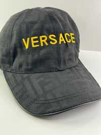 Versace - czapka z daszkiem czarna