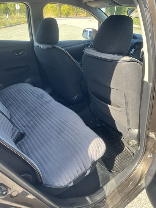 Продам nissan leaf