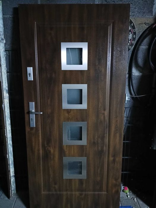 Drzwi zewnętrzne KMT z demontażu.