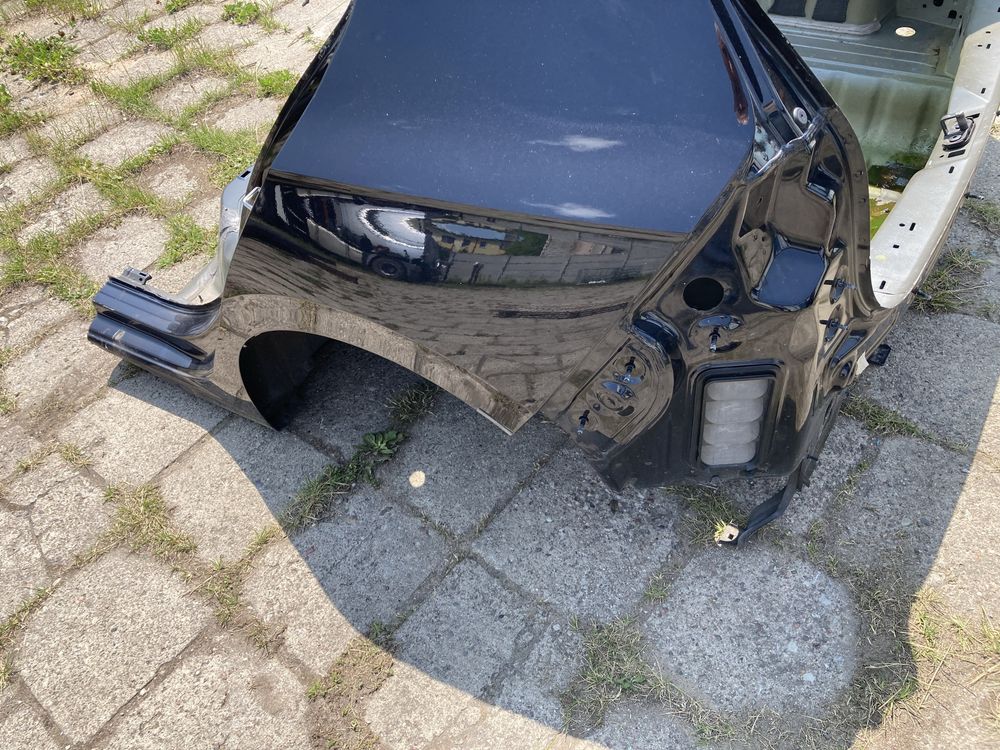 Vw Golf VIII ćwiartka tylna lewa