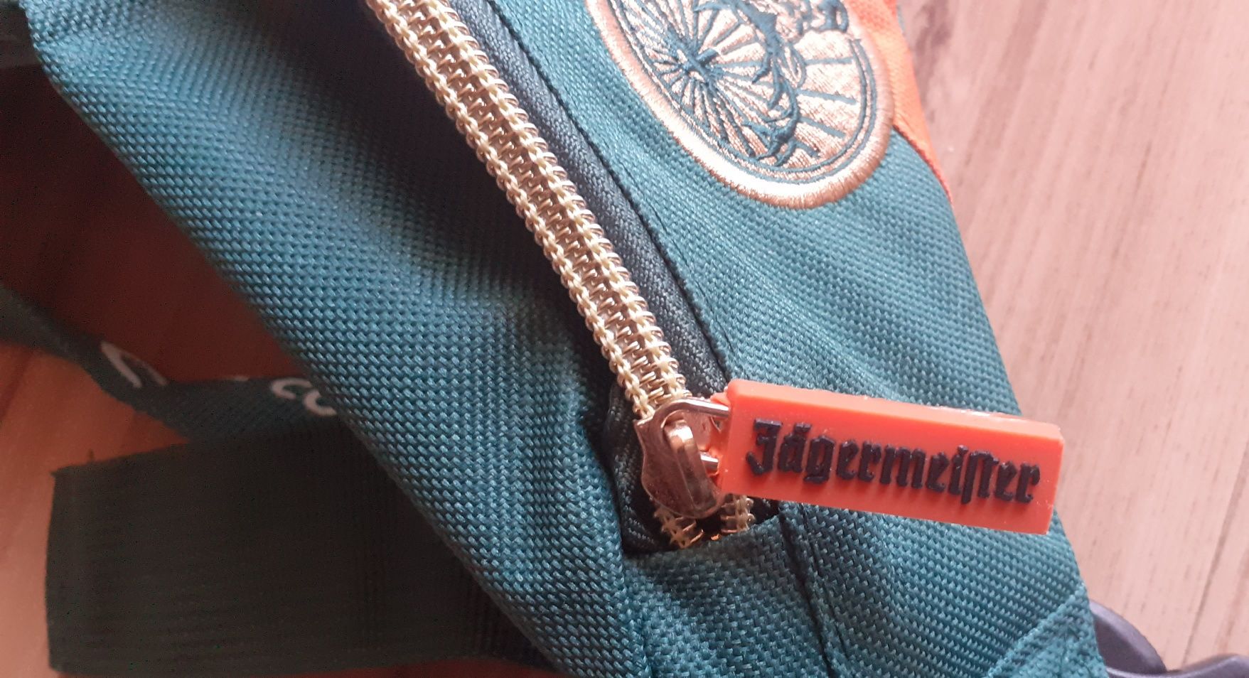 Jägermeister - Nowa saszetka / nerka termiczna