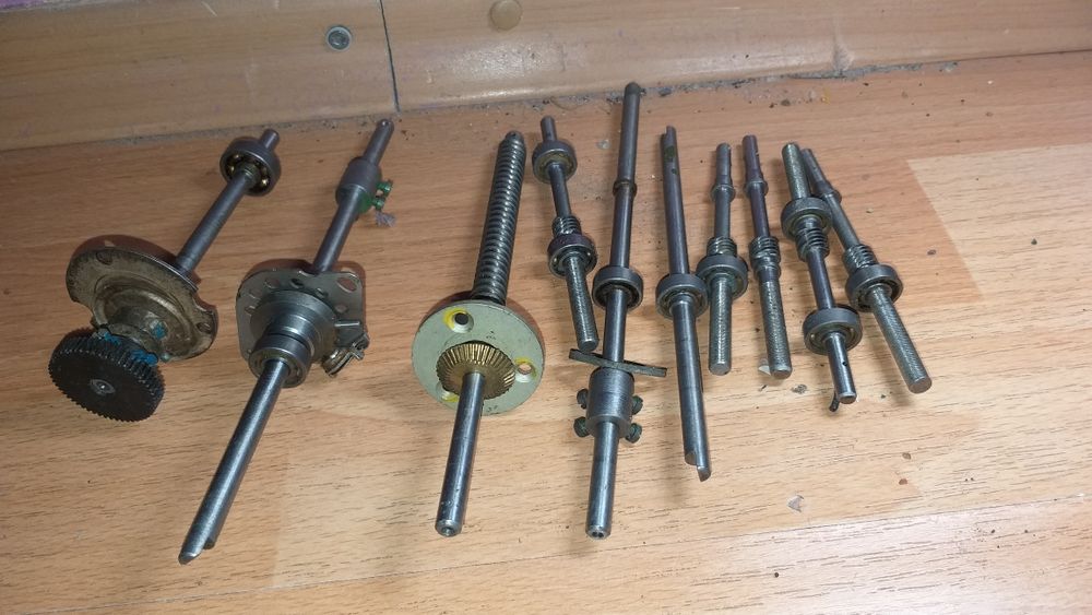 Подшипники,валы,шестерни детали советские заводские запасы